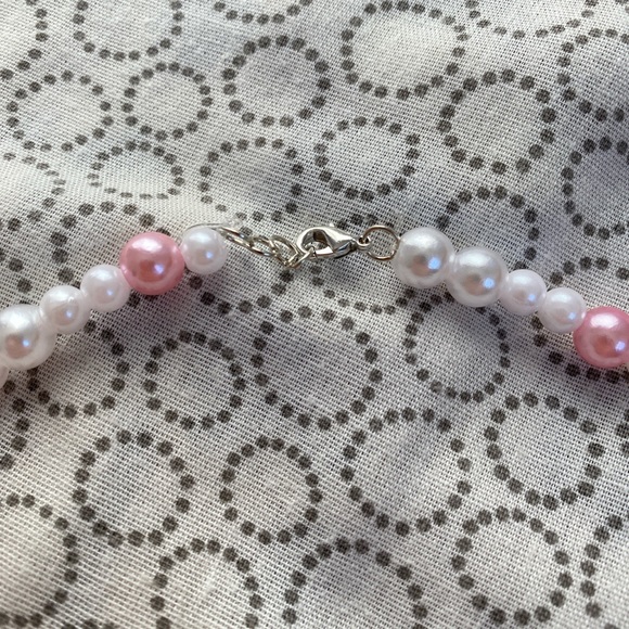 Handmade Pearl Choker Necklace - Picture 3 of 3